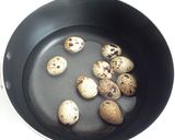 うずら卵のピンクペッパーピクルス作り方1写真