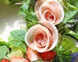 苺&生ハムローズ✿クリスマスリースサラダ作り方6写真