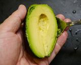 簡単！アボカドとツナのカップサラダ作り方1写真