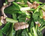 豚バラと小松菜の炒め物カレー風味作り方2写真