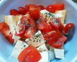 ＊塩豆腐とトマトのカップサラダ＊作り方2写真