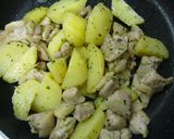 鶏肉とじゃがいものバジルペースト和え作り方3写真