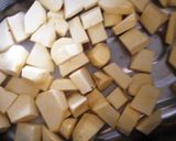 簡単!さつまいもとハムのサラダ作り方1写真