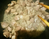 簡単ヘルシー節約！砂肝と豆苗の炒め作り方4写真