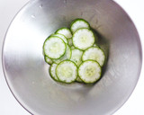 かつお缶ときゅうりの和え物作り方1写真