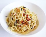お茶漬けの素で和風ペペロンチーノ風パスタ作り方3写真