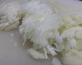 心も体も温まる オニオングラタンスープ作り方1写真