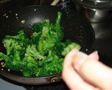 ブロッコリーのぺペロンチーノ風作り方3写真