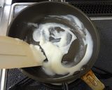 ドバっと!チーズ玉 in ハンバーグ!作り方2写真