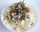 お茶漬けの素と塩昆布で　キャベツの浅漬け作り方3写真