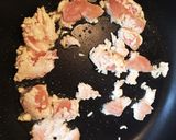 鳥ひき肉となめこ炒め(*^^*)作り方1写真