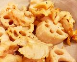 シンプルに塩コショウで♪素揚げれんこん作り方4写真