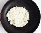 プチトマトとアボカドのうどんピザ作り方5写真