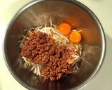 もやし納豆と卵の煮込み巾着!作り方2写真