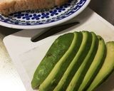 シンプルに☆アボカドとハムのトースト作り方1写真