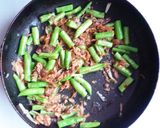 かつお缶で　いんげんとかつおの生姜炒め作り方4写真