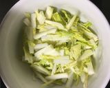 白菜と春雨の簡単ヘルシー梅肉和え作り方1写真