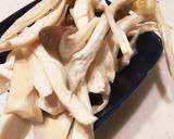 10分で♩トンカツ肉とエリンギの炒め作り方3写真