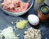 美味しい蓮根の挟み焼き：鶏豚椎茸の詰め物作り方5写真