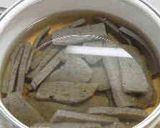 椎茸と蒟蒻と昆布の煮しめ作り方1写真