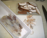 簡単！イカとしいたけのバター炒め♪作り方1写真