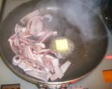 簡単！イカとしいたけのバター炒め♪作り方3写真