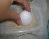 簡単♪何でも漬けちゃえ!!卵黄の味噌漬け作り方1写真
