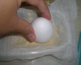簡単♪何でも漬けちゃえ!!卵黄の味噌漬け作り方1写真