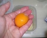 簡単♪何でも漬けちゃえ!!卵黄の味噌漬け作り方3写真