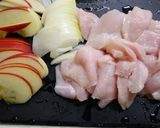 風邪に！ムネ肉のりんご煮作り方1写真