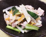 大根と小松菜と豚肉の塩しょうが炒め作り方5写真