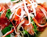 生ハムと豆苗のオリーブdeあっさりサラダ作り方1写真