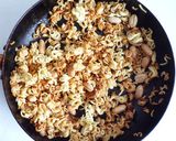 即席麺で　キャラメルプレッツェル風作り方4写真