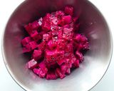 ドラゴンフルーツとアボカドのダイスパスタ作り方2写真