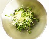 かいわれのわさマヨサラダ作り方1写真