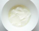 グラノーラと黒胡麻のホットヨーグルト作り方1写真