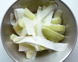 大根の皮の胡麻炒め作り方1写真