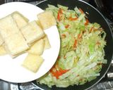 野菜炒めカレー味♪簡単キャベツと油揚げ作り方4写真