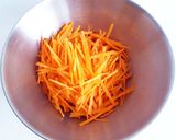 にんじんの胡麻＆胡麻油和え作り方1写真