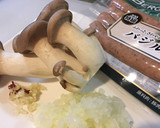 ソーセージとキノコの和風パスタ作り方1写真