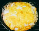 スキレットで卵のモチ入り和風ピザ作り方4写真