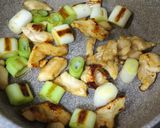 焼き葱と鶏胸肉の甘辛炒め作り方4写真