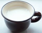 ホットホワイトチョコレート作り方1写真