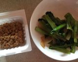 納豆と小松菜の油炒めのご飯作り方1写真