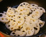 蓮根と豚ロースのトマトカレー炒め♪作り方3写真
