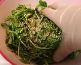 止まらない♡豆苗をモリモリ食べるサラダ作り方3写真