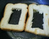 離乳食余りのパンの枠で☆目玉焼きパン作り方4写真