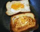 離乳食余りのパンの枠で☆目玉焼きパン作り方8写真