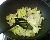 豚肉とレタスのオイスターソース炒め作り方3写真