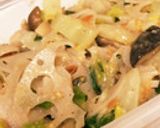 蓮根と小松菜の梅肉白みそゴマ和え作り方3写真